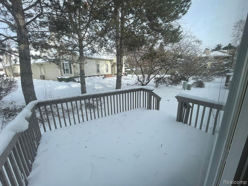 38156 SARATOGA Circle, Farmington Hills, MI 48331 — Photo 21