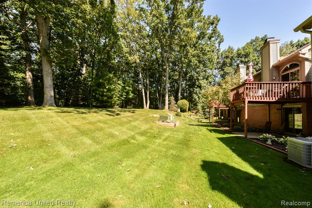 972 ROSEWOOD Court, 72, Brighton, MI 48116 — Photo 8