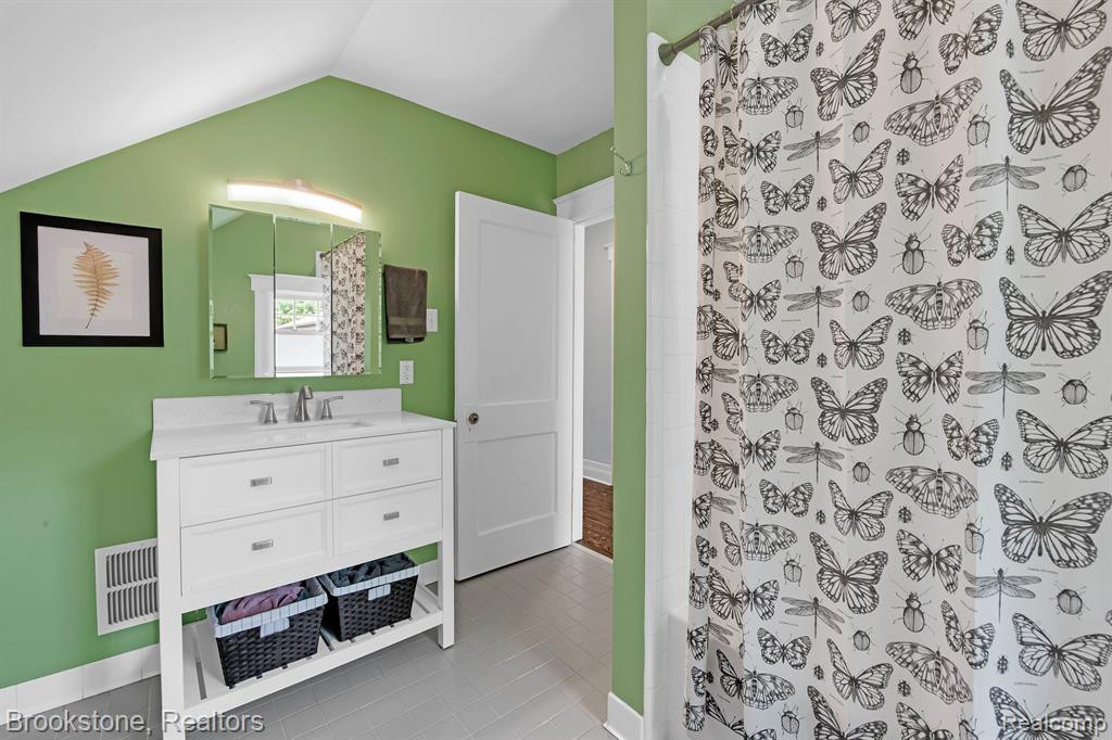 622 BALDWIN Avenue, Royal Oak, MI 48067 — Photo 19