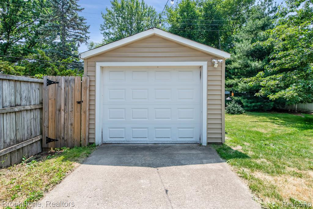 622 BALDWIN Avenue, Royal Oak, MI 48067 — Photo 28