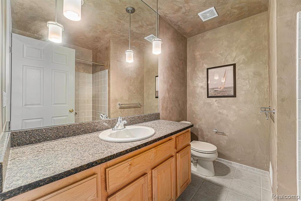 2132 RED MAPLE Lane, Commerce Twp, MI 48390 — Photo 17