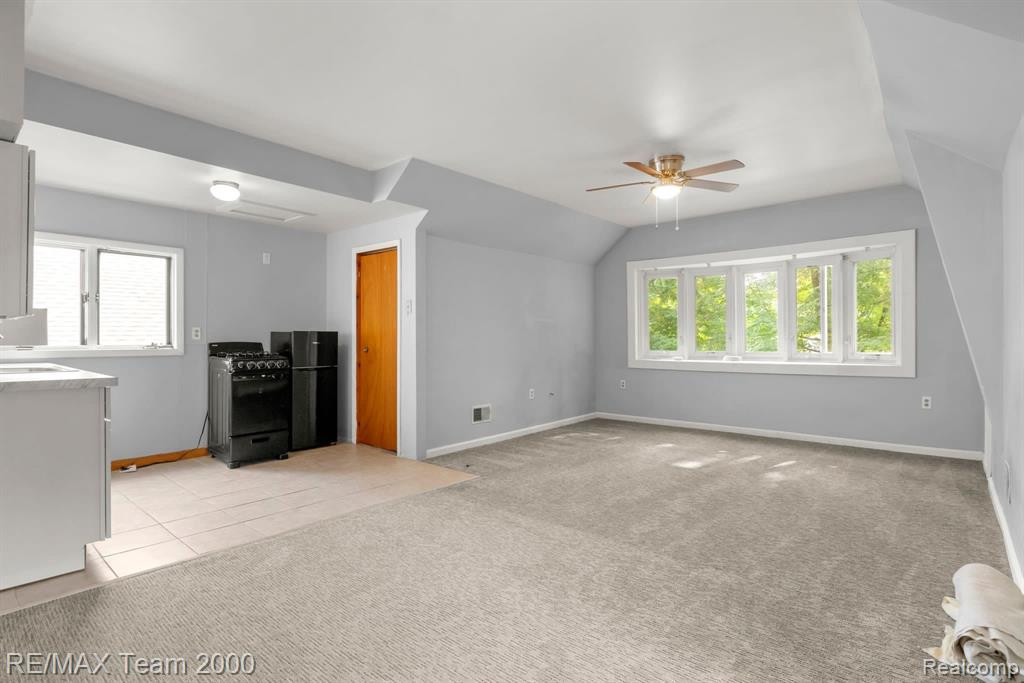 4154 MAYFAIR Street, Dearborn Heights, MI 48125 — Photo 2