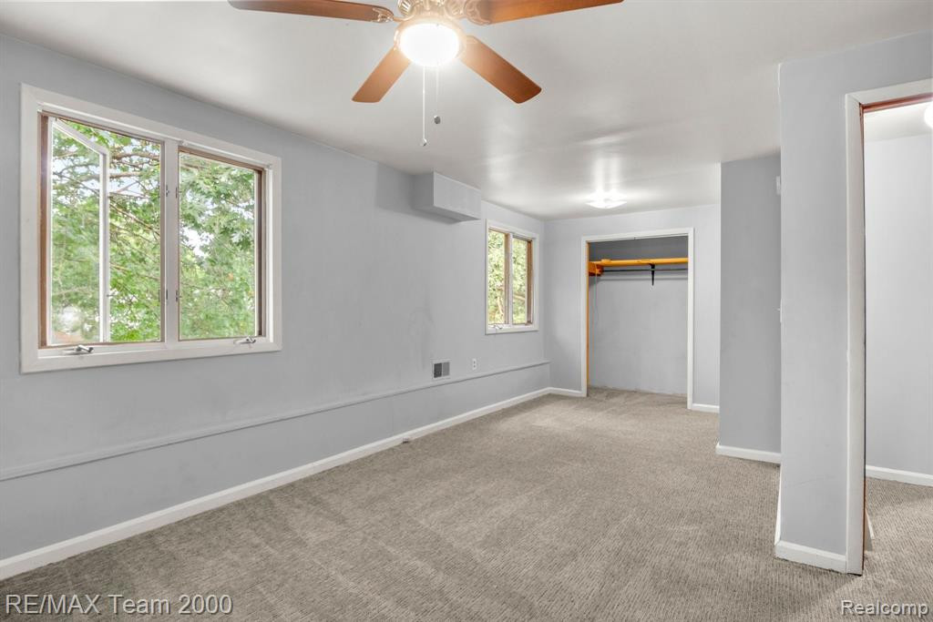 4154 MAYFAIR Street, Dearborn Heights, MI 48125 — Photo 7