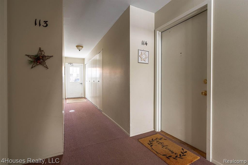 5251 HIGHLAND Road, 114, Waterford, MI 48327 — Photo 8