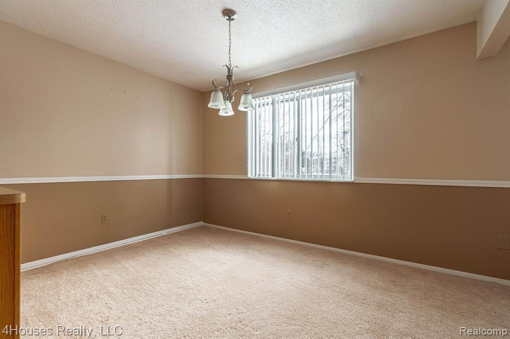 5251 HIGHLAND Road, 114, Waterford, MI 48327 — Photo 18