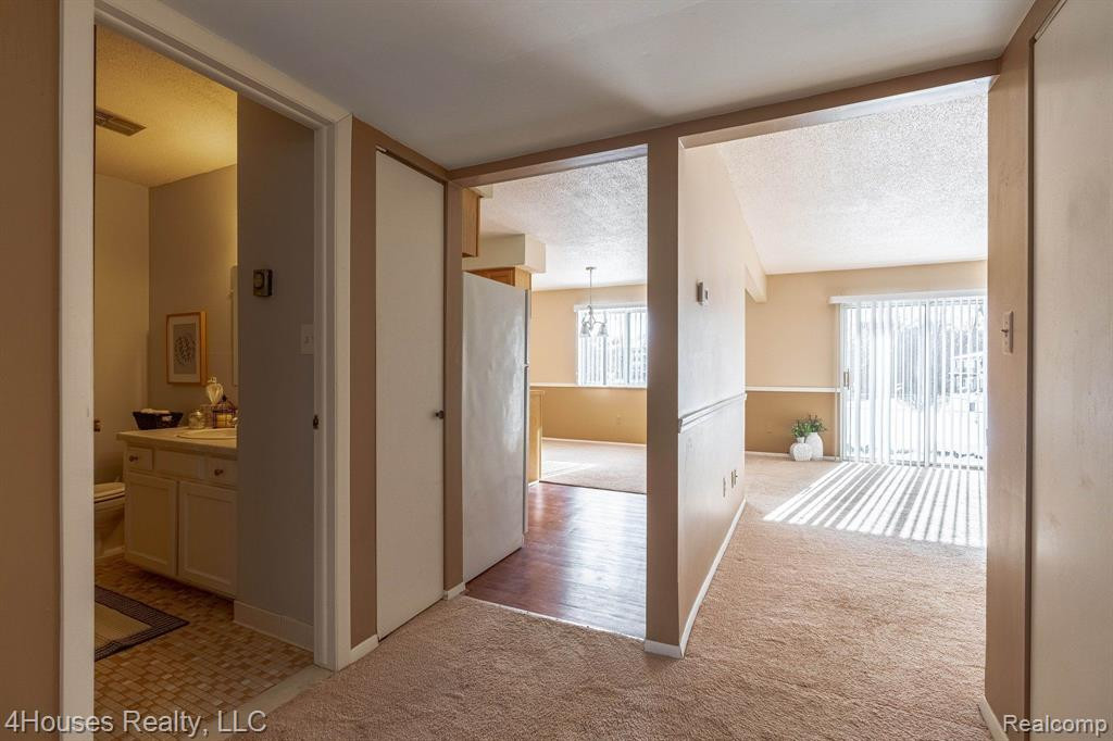 5251 HIGHLAND Road, 114, Waterford, MI 48327 — Photo 35