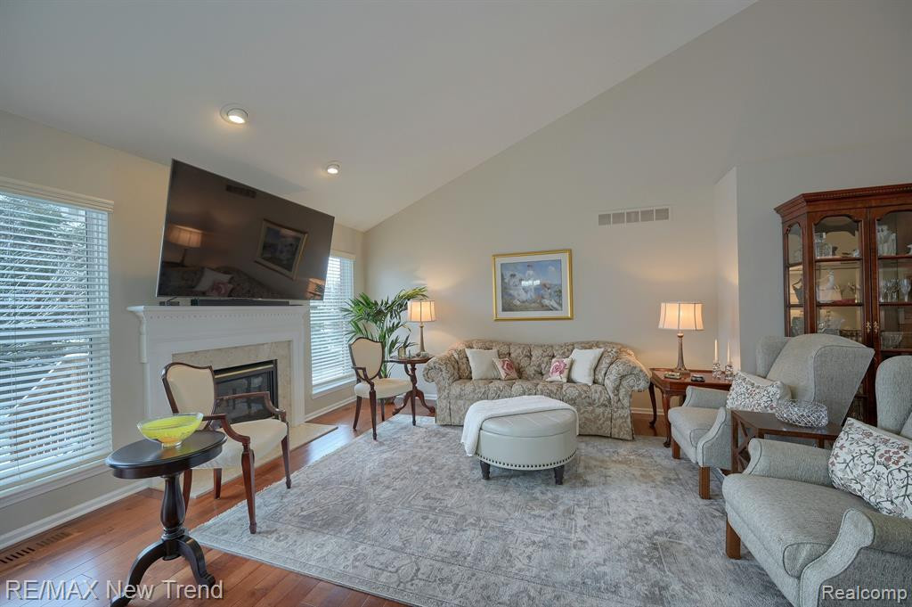 40747 LENOX PARK Drive, Novi, MI 48377 — Photo 7