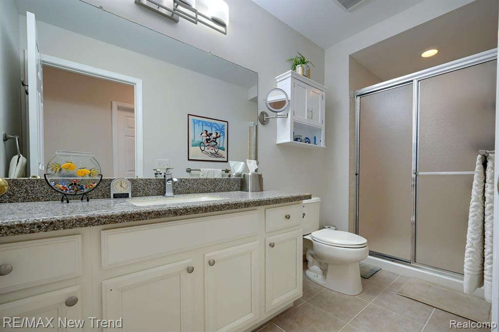 40747 LENOX PARK Drive, Novi, MI 48377 — Photo 19