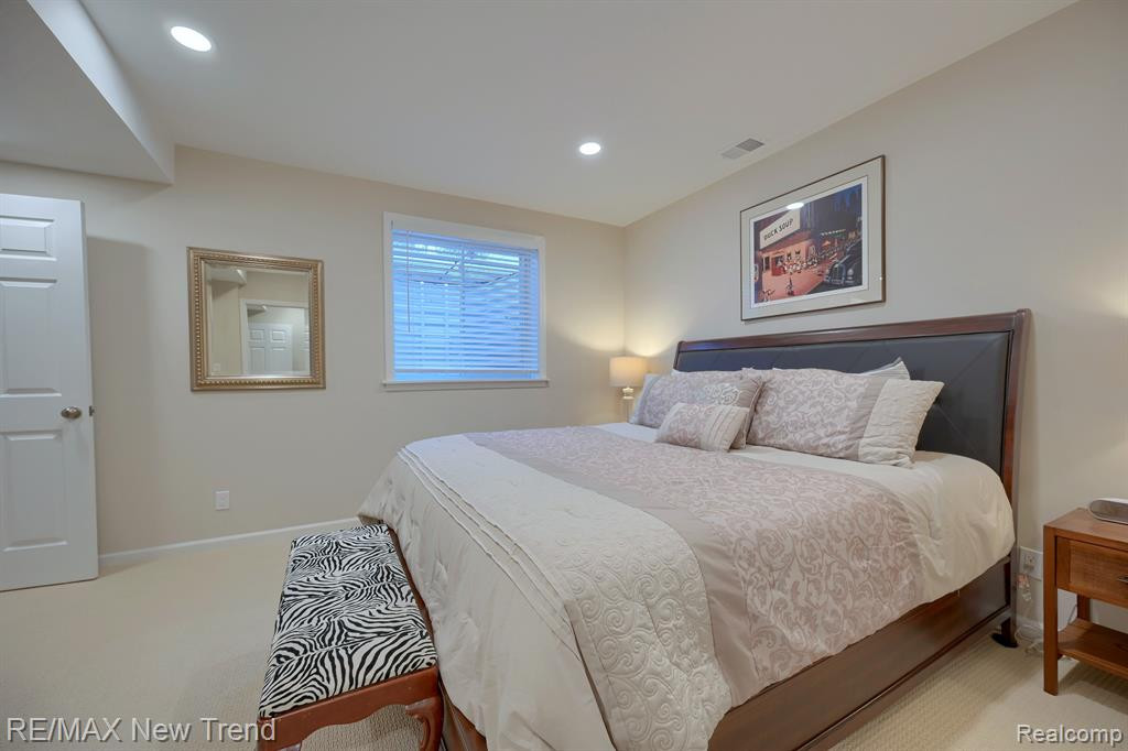 40747 LENOX PARK Drive, Novi, MI 48377 — Photo 25
