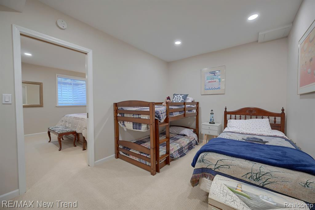 40747 LENOX PARK Drive, Novi, MI 48377 — Photo 27