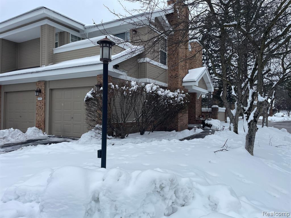 6600 BELLOWS, West Bloomfield, MI — Photo 2