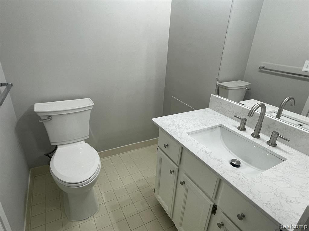 6600 BELLOWS, West Bloomfield, MI — Photo 12
