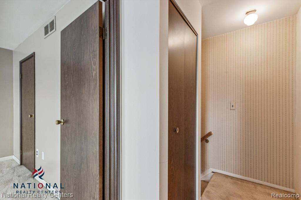 39867 Village Wood Lane, Novi, MI — Photo 22