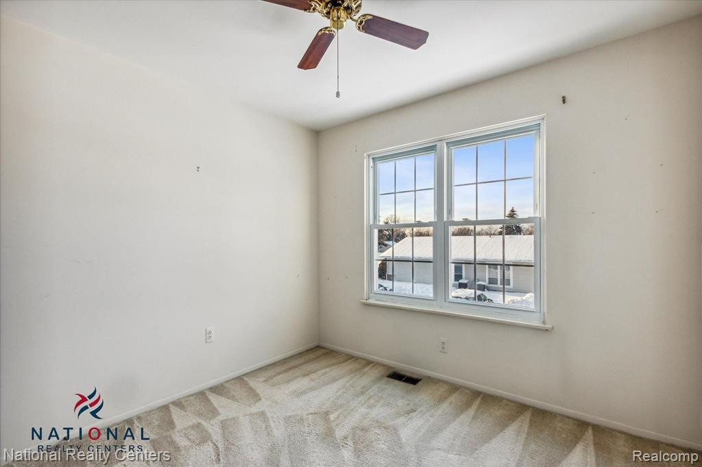 39867 Village Wood Lane, Novi, MI — Photo 23