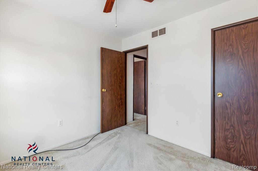 39867 Village Wood Lane, Novi, MI — Photo 26