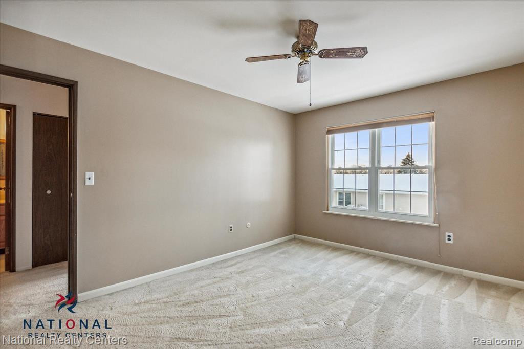 39867 Village Wood Lane, Novi, MI — Photo 30