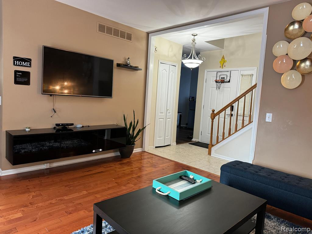 1169 FAIRWAYS Boulevard, Troy, MI 48085 — Photo 11
