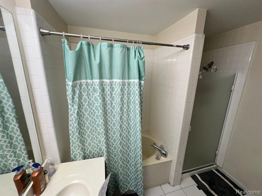 1169 FAIRWAYS Boulevard, Troy, MI 48085 — Photo 19