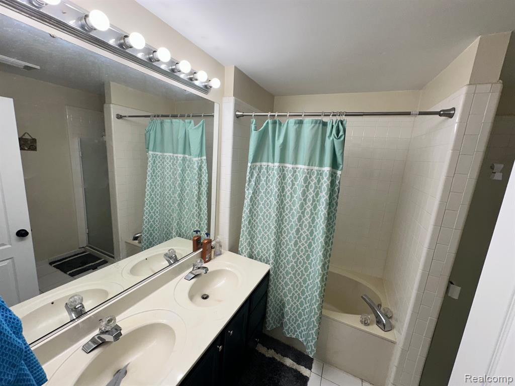 1169 FAIRWAYS Boulevard, Troy, MI 48085 — Photo 20