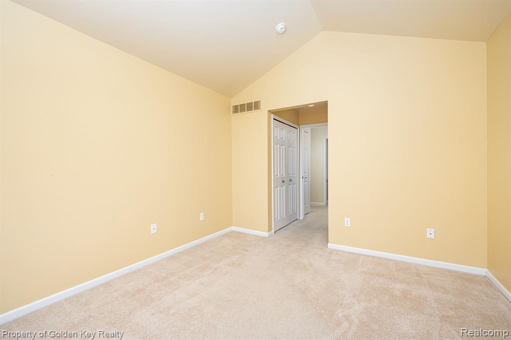 1104 ANDOVER Circle, Walled Lake, MI 48390 — Photo 22