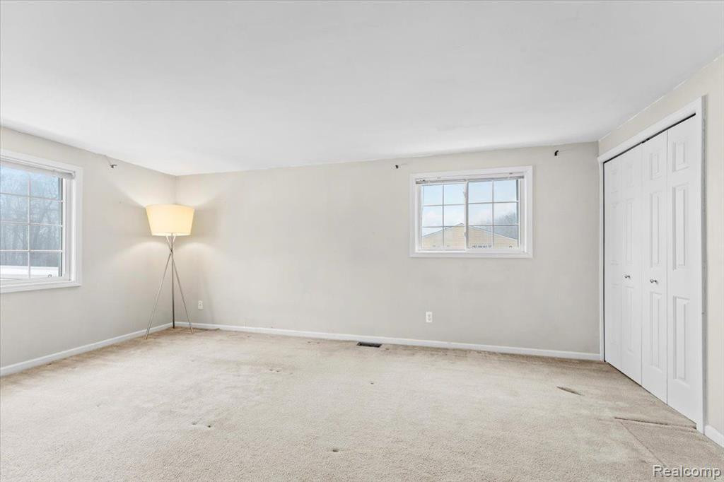 16401 TERRACE VILLAGE Drive, Taylor, MI 48180 — Photo 15
