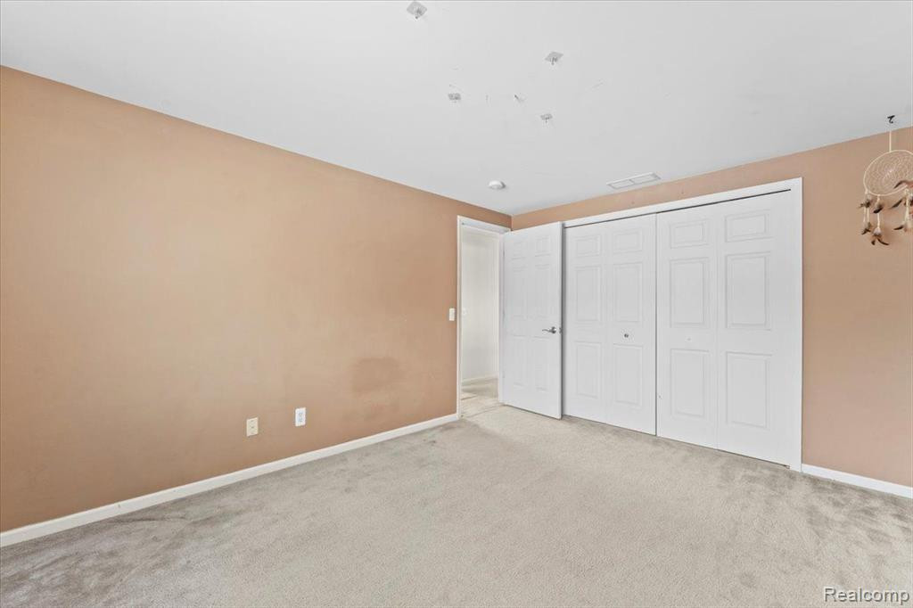 16401 TERRACE VILLAGE Drive, Taylor, MI 48180 — Photo 18