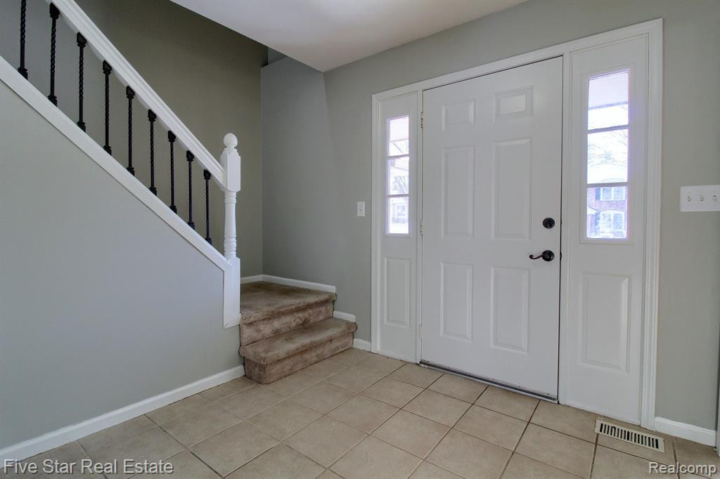42422 STEEPLEVIEW Street, Northville, MI 48168 — Photo 3