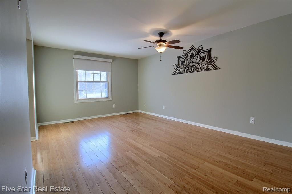 42422 STEEPLEVIEW Street, Northville, MI 48168 — Photo 20