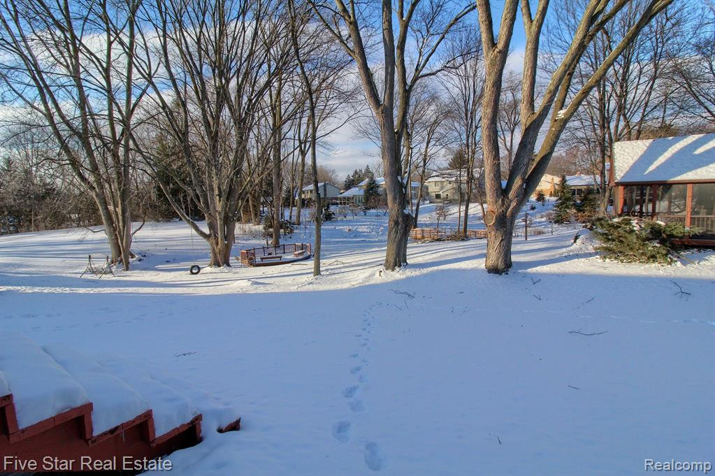 42422 STEEPLEVIEW Street, Northville, MI 48168 — Photo 35
