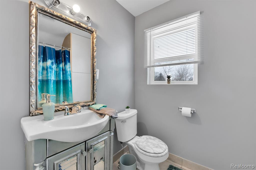 902 MELROSE Street, Pontiac, MI 48340 — Photo 19