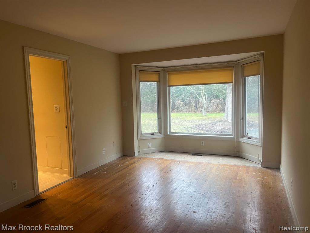 1082 STRATFORD Lane, Bloomfield Hills, MI 48304 — Photo 10