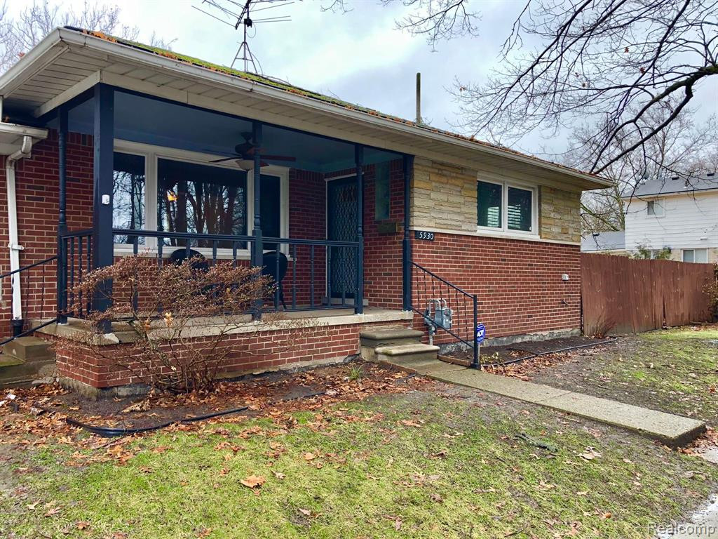 5930 Canyon Street, Grosse Pointe, MI 48236 — Photo 2