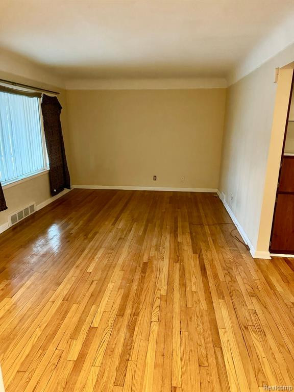 5930 Canyon Street, Grosse Pointe, MI 48236 — Photo 3
