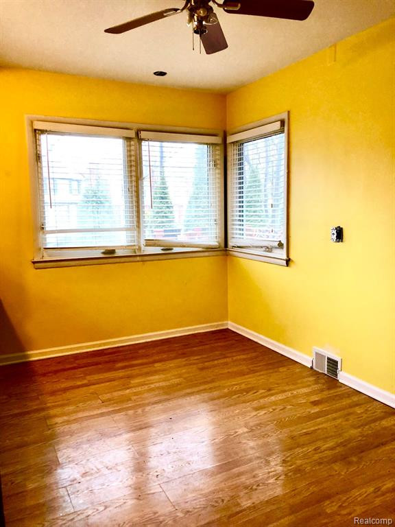 5930 Canyon Street, Grosse Pointe, MI 48236 — Photo 6