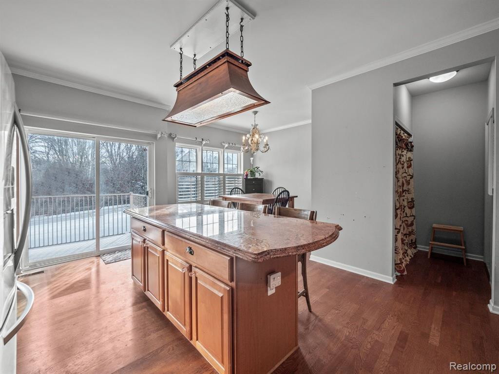 8102 HERON HILLS Drive, Walled Lake, MI 48390 — Photo 6