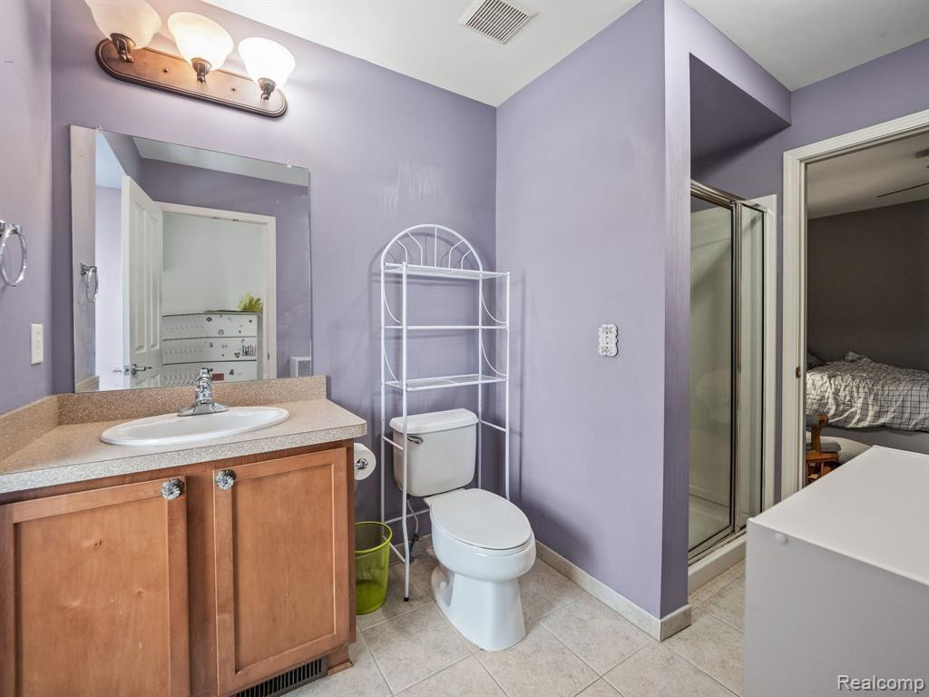 8102 HERON HILLS Drive, Walled Lake, MI 48390 — Photo 15