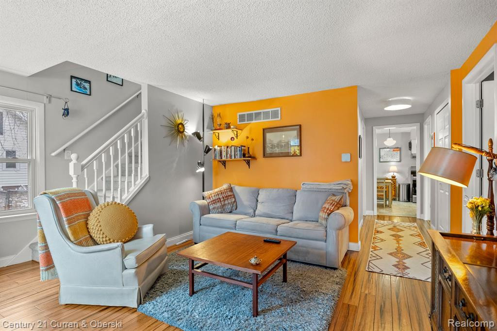 708 VIRGINIA, Ypsilanti, MI 48198 — Photo 2