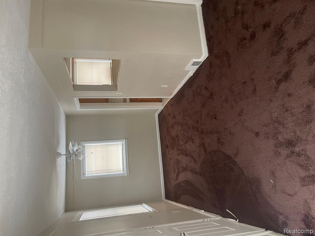 9215 MINOCK Street, Detroit, MI 48228 — Photo 3