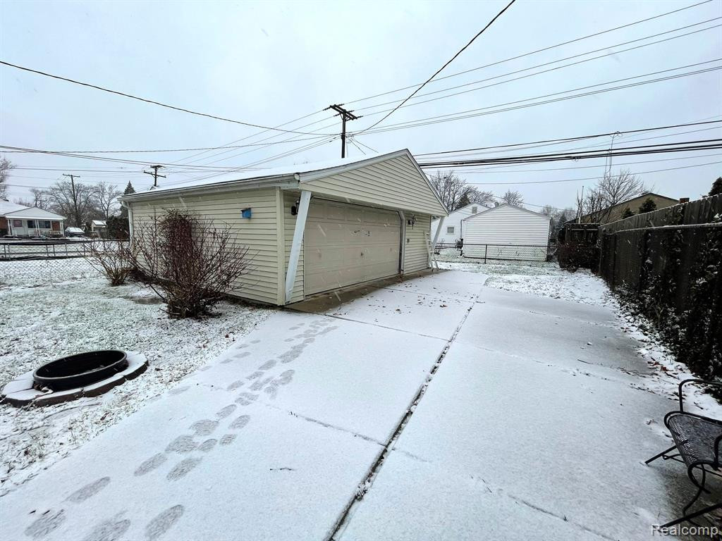 7815 ROOSEVELT Street, Taylor, MI 48180 — Photo 11