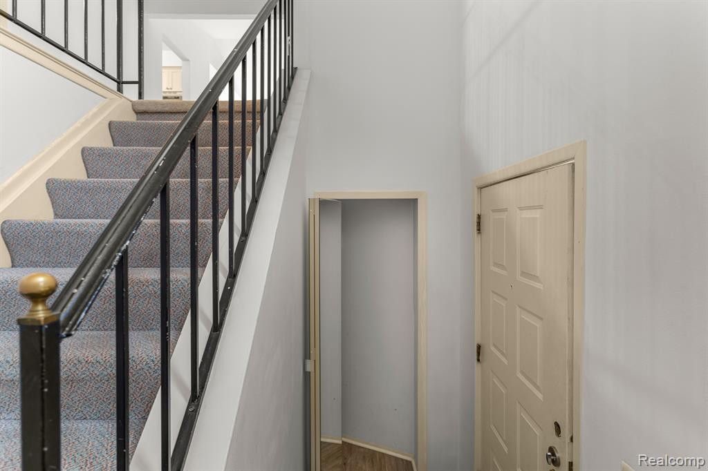 27360 EVERGREEN Road, Lathrup Village, MI 48076 — Photo 5
