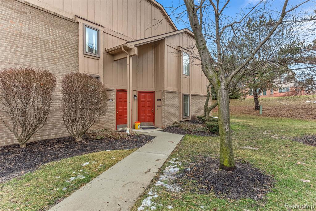 27360 EVERGREEN Road, Lathrup Village, MI 48076 — Photo 26
