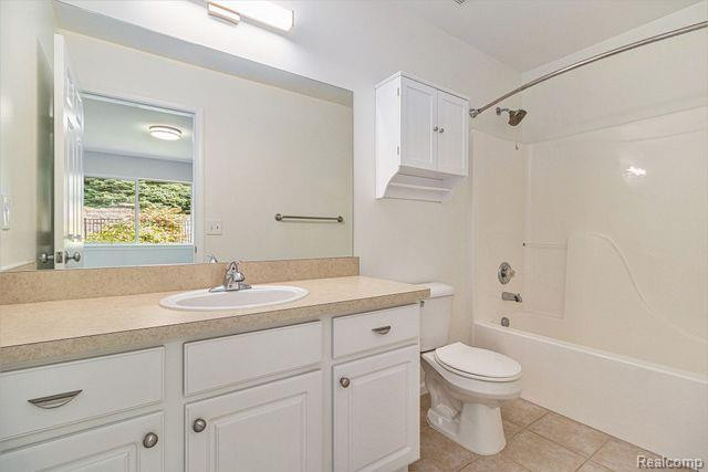 42440 CORLINA Drive, Northville, MI 48167 — Photo 10