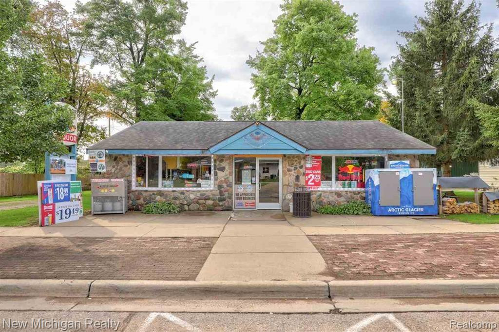 5757 GENESEE Avenue, Otter Lake, MI 48464 — front exterior