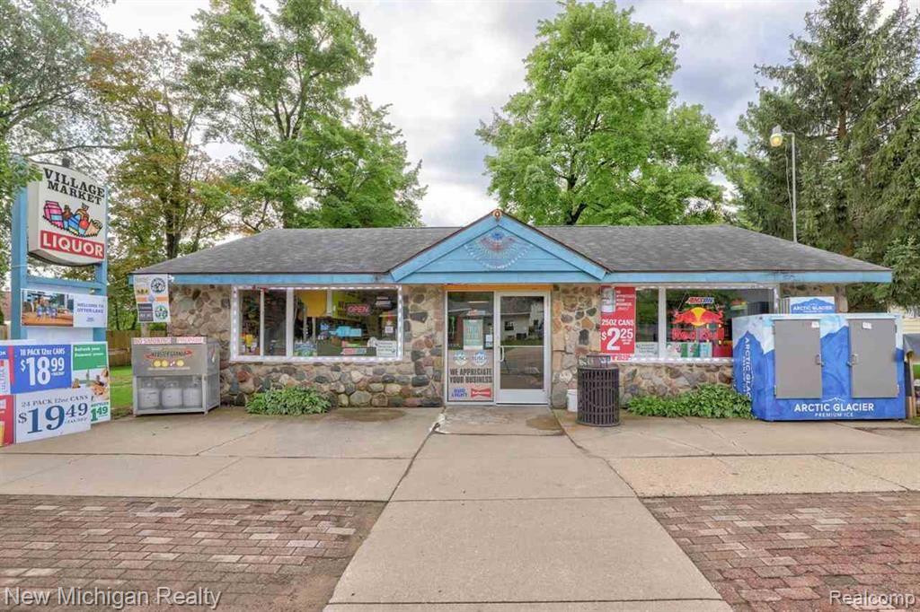 5757 GENESEE Avenue, Otter Lake, MI 48464 — Photo 2