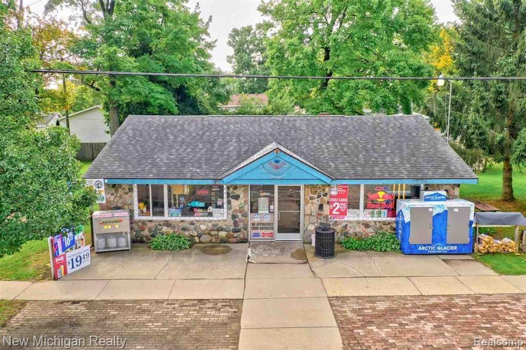 5757 GENESEE Avenue, Otter Lake, MI 48464 — Photo 10