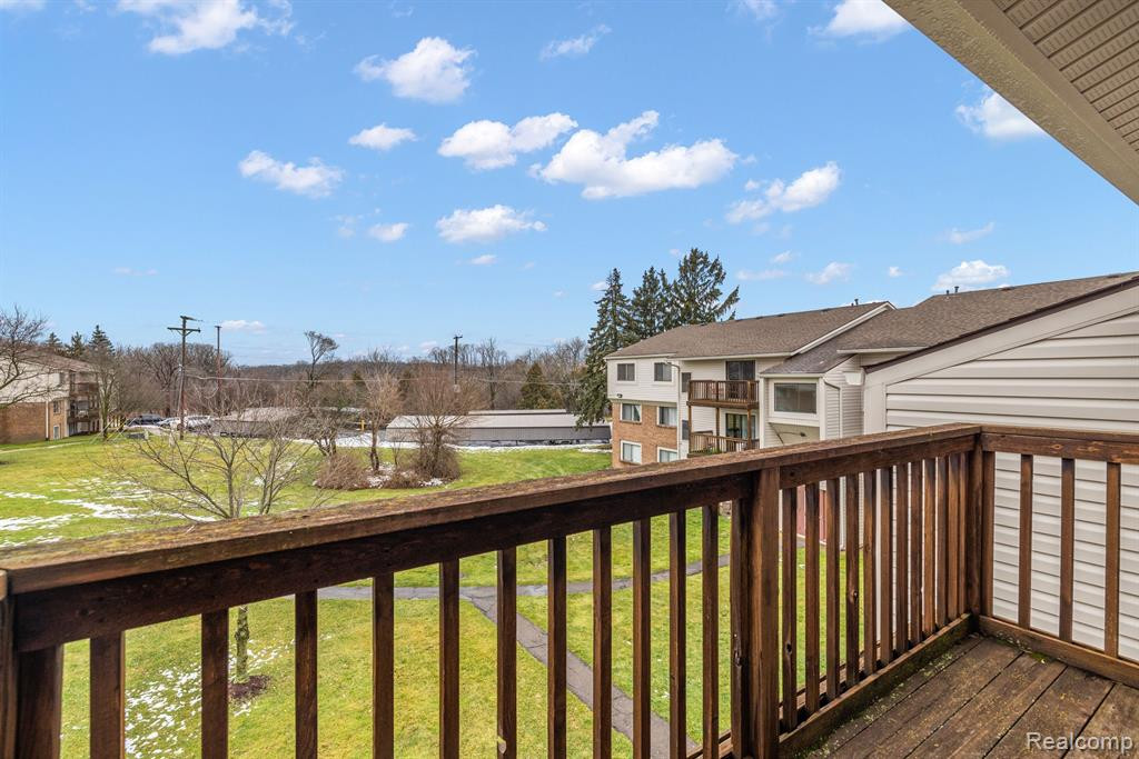 30056 W 12 MILE Road, 81, Farmington Hills, MI 48334 — Photo 23