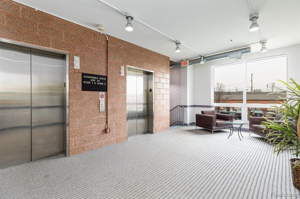 101 S UNION Street, 317, Plymouth, MI 48170 — Photo 5