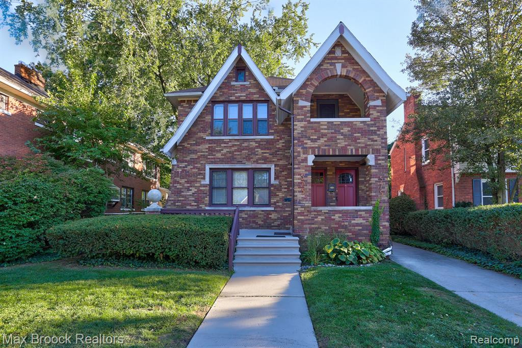 573 W BRECKENRIDGE Street, Ferndale, MI 48220 — front exterior