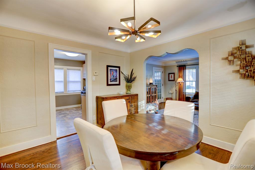 573 W BRECKENRIDGE Street, Ferndale, MI 48220 — Photo 8