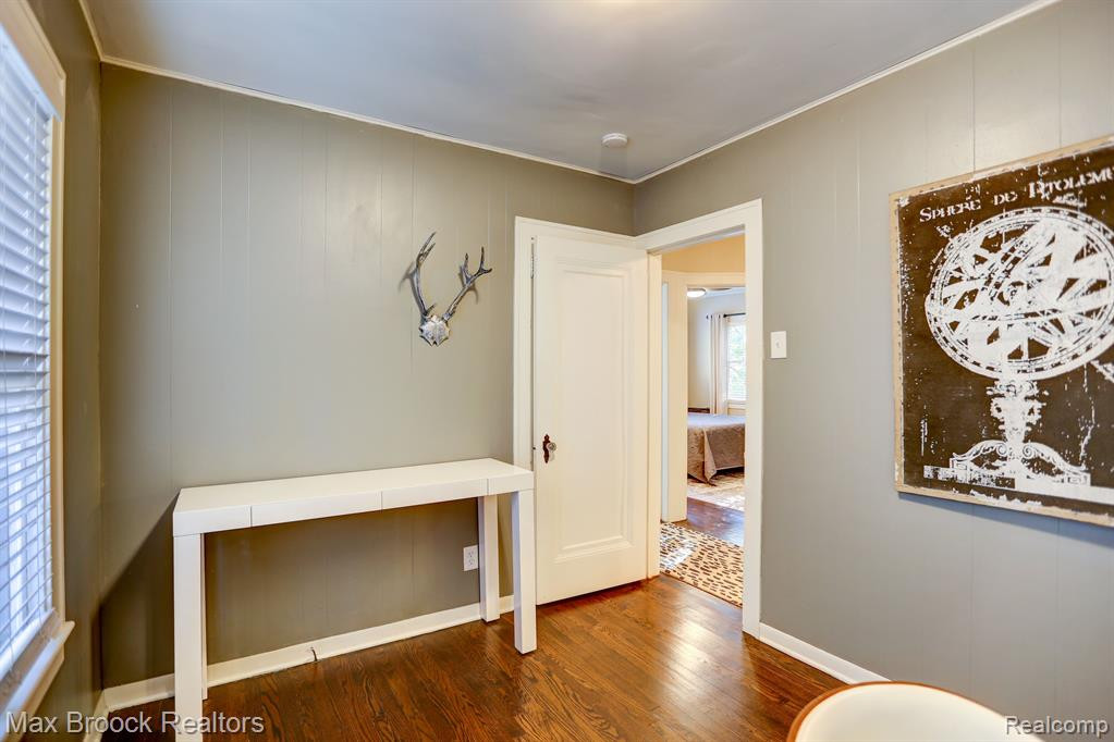 573 W BRECKENRIDGE Street, Ferndale, MI 48220 — Photo 12
